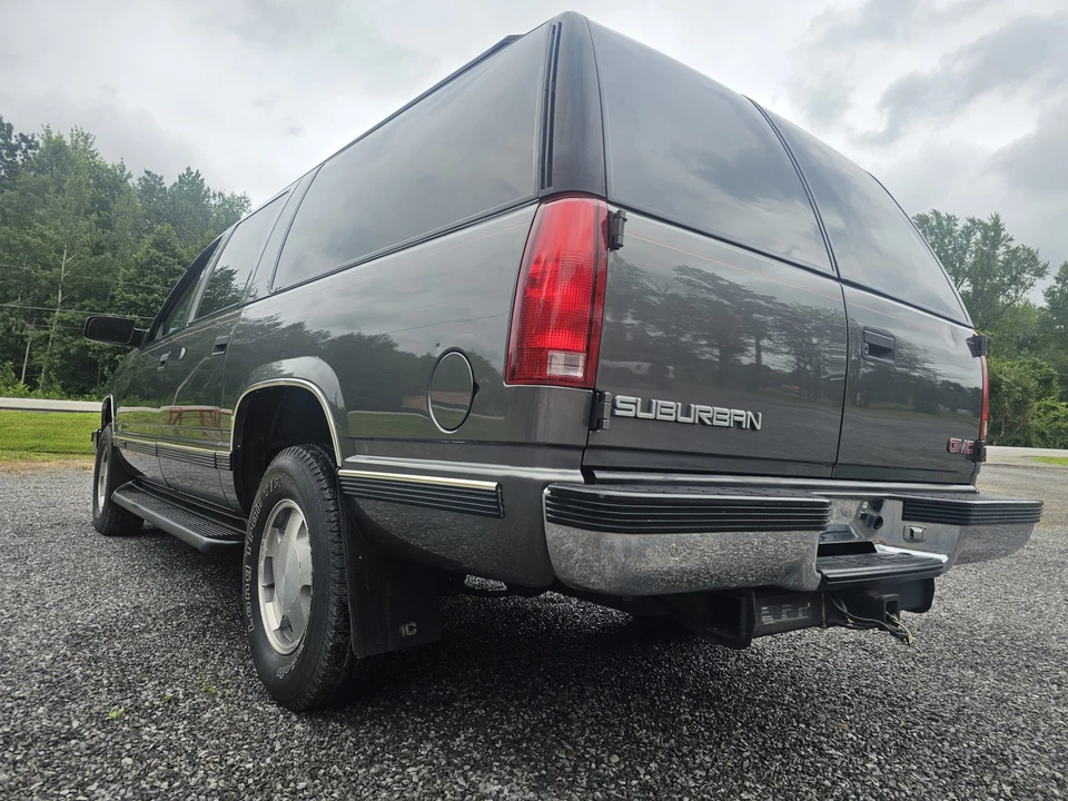 1999 GMC Suburban 8th Gen - Image 14 of 31