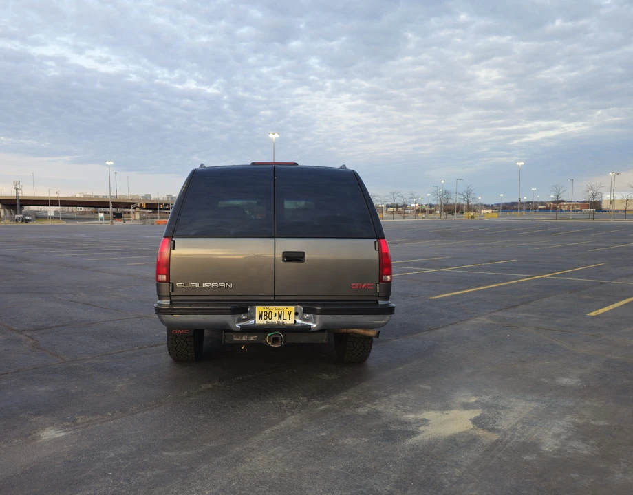 1999 GMC Suburban 8th Gen - Image 15 of 31