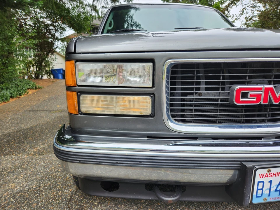 1999 GMC Suburban 8th Gen - Image 20 of 31