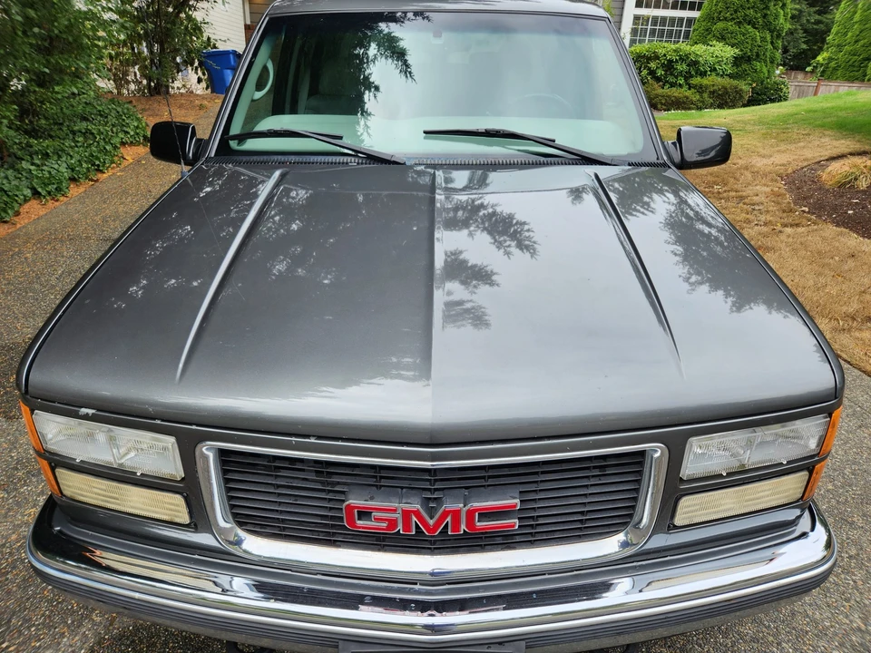 1999 GMC Suburban 8th Gen - Image 15 of 31