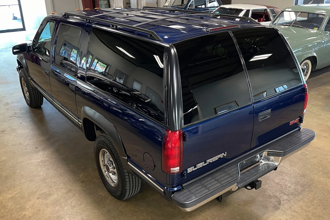 1999 GMC Suburban 8th Gen - Image 16 of 31