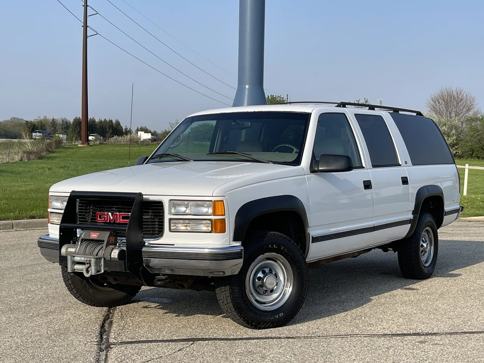 1999 GMC Suburban 8th Gen - Image 6 of 31