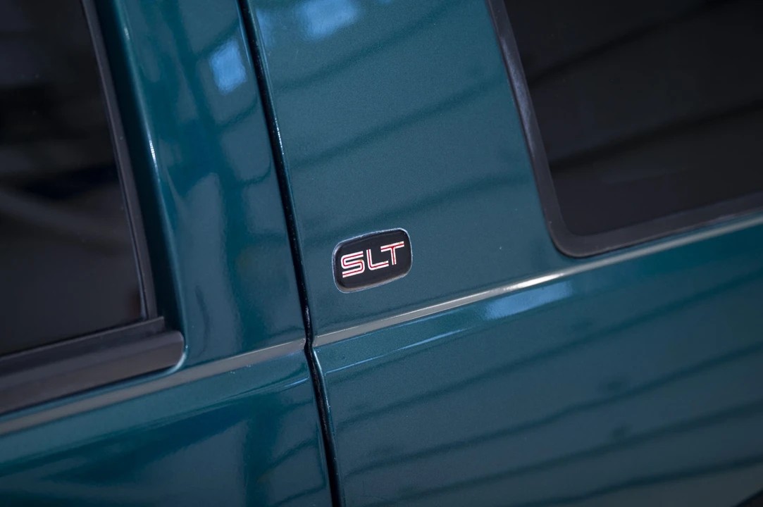 1999 GMC Suburban 8th Gen - Image 22 of 31
