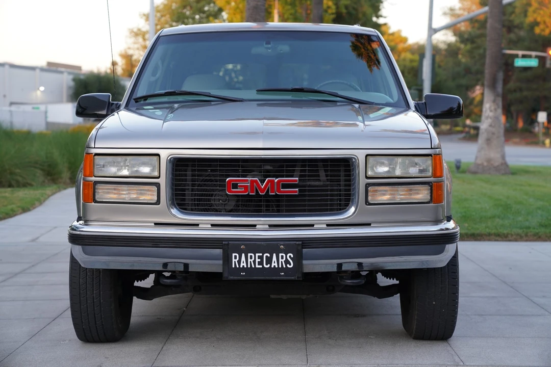 1999 GMC Suburban 8th Gen - Image 27 of 31