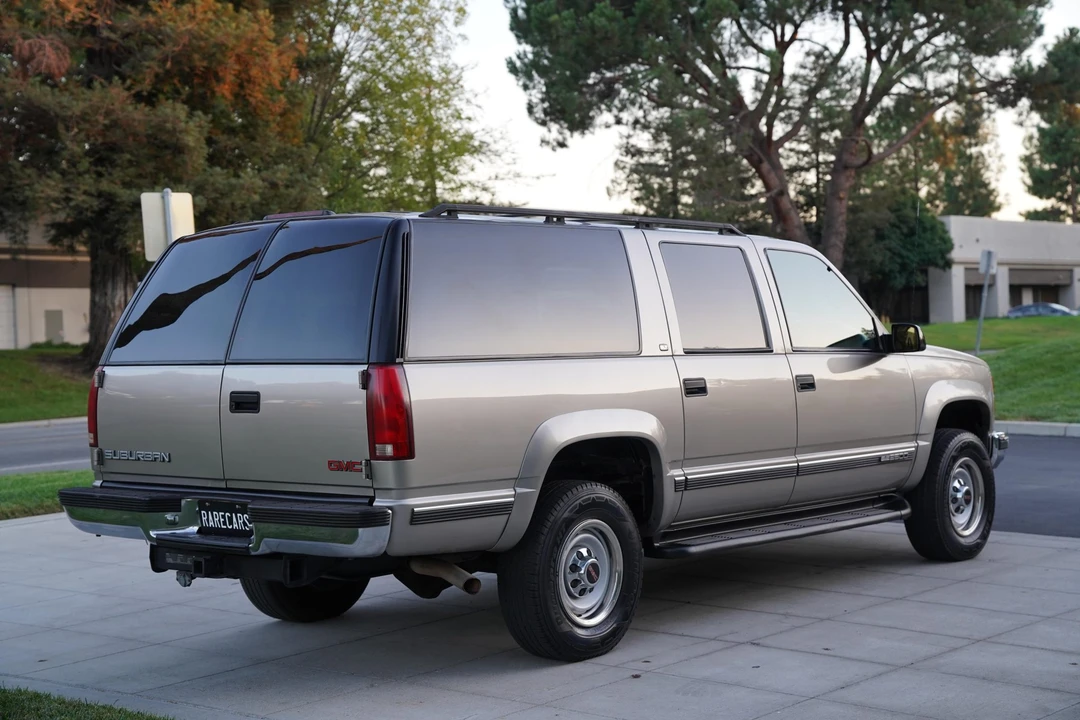 1999 GMC Suburban 8th Gen - Image 23 of 31