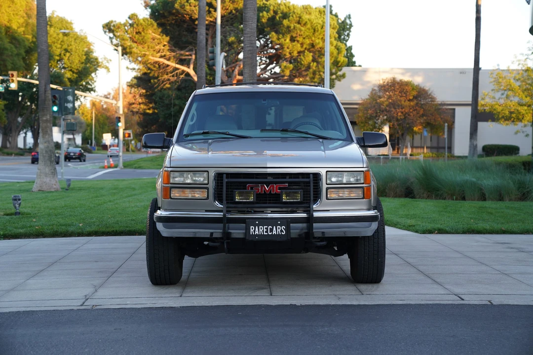 1999 GMC Suburban 8th Gen - Image 27 of 31