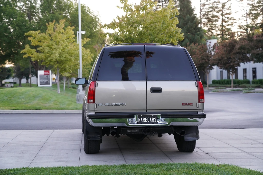 1999 GMC Suburban 8th Gen - Image 17 of 31