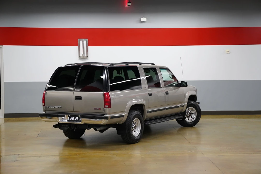 1999 GMC Suburban 8th Gen - Image 6 of 31