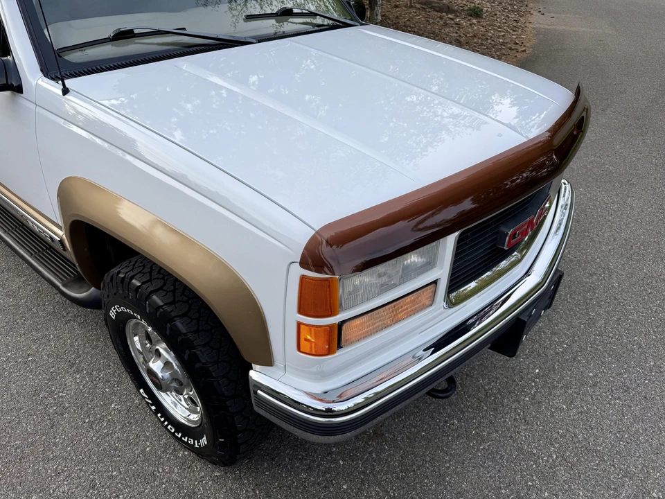 1999 GMC Suburban 8th Gen - Image 23 of 31