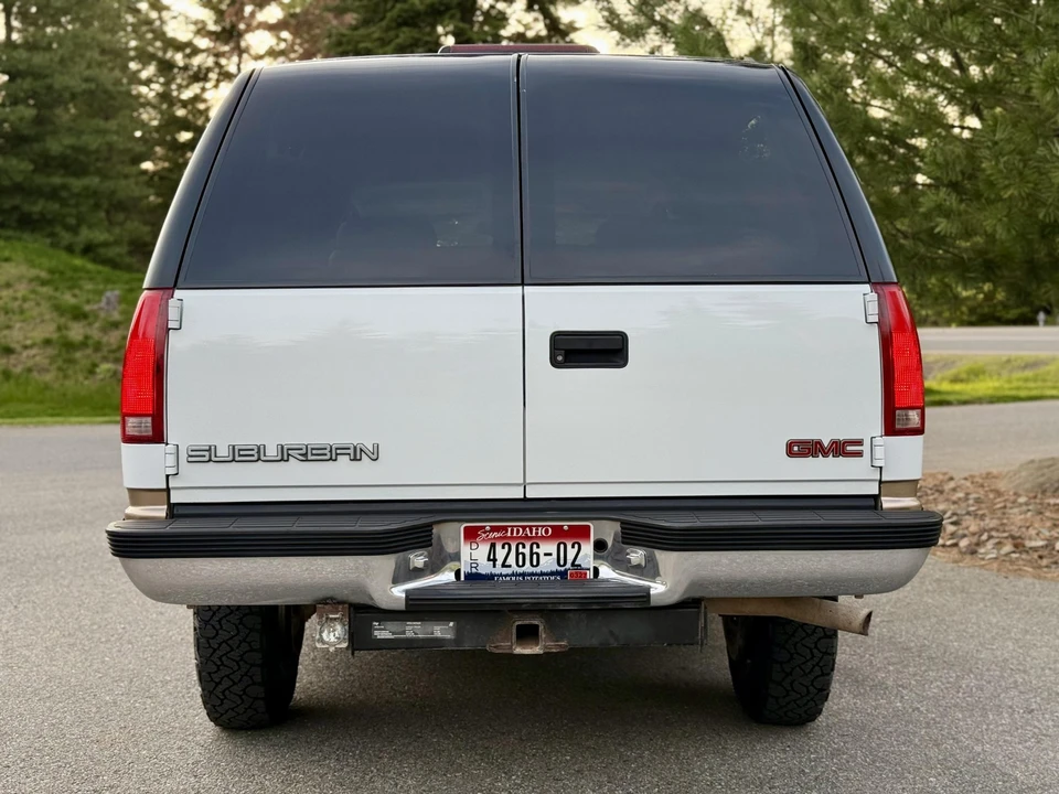 1999 GMC Suburban 8th Gen - Image 15 of 31