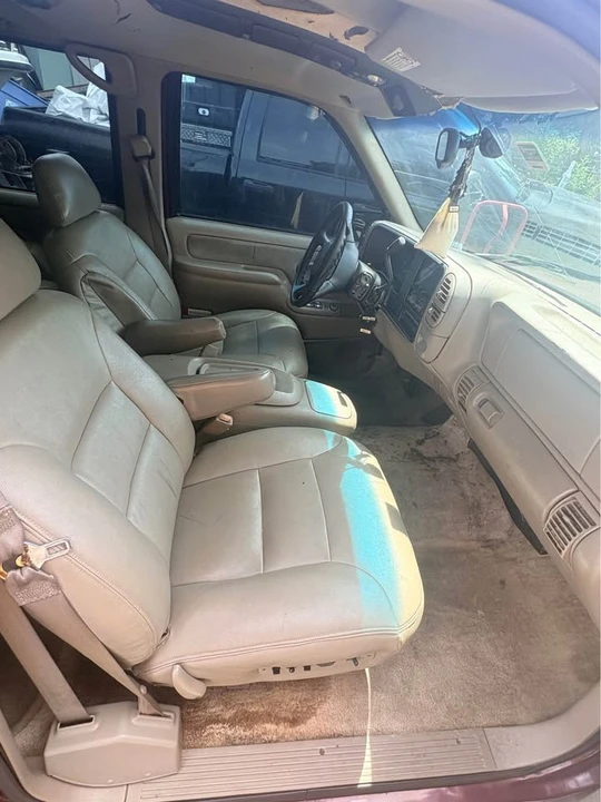 1999 GMC Yukon 1st Gen - Image 2 of 5