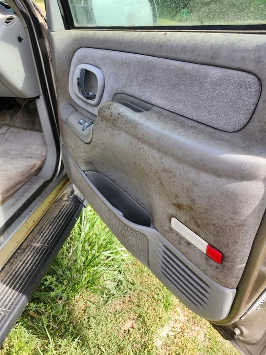 1999 GMC Yukon 1st Gen - Image 9 of 10