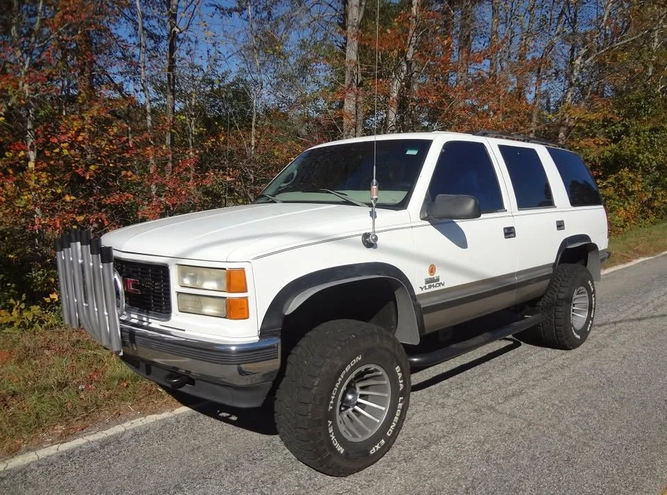 1999 GMC Yukon 1st Gen - Image 2 of 16