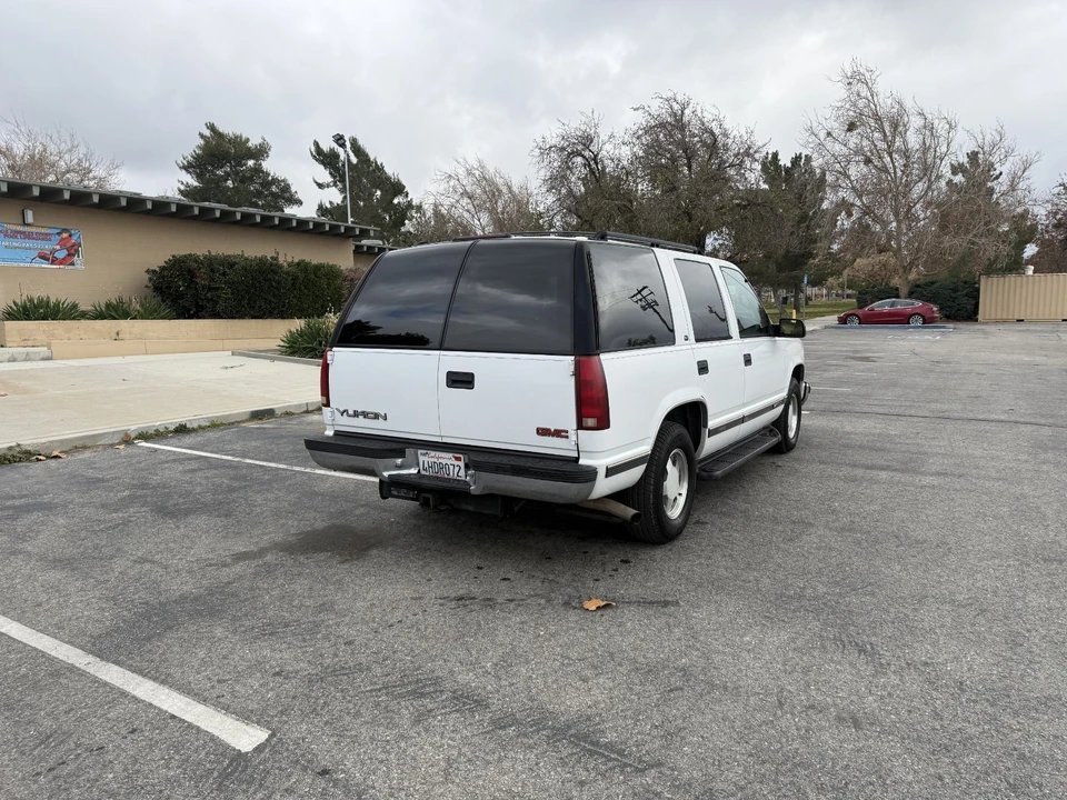1999 GMC Yukon 1st Gen - Image 10 of 21