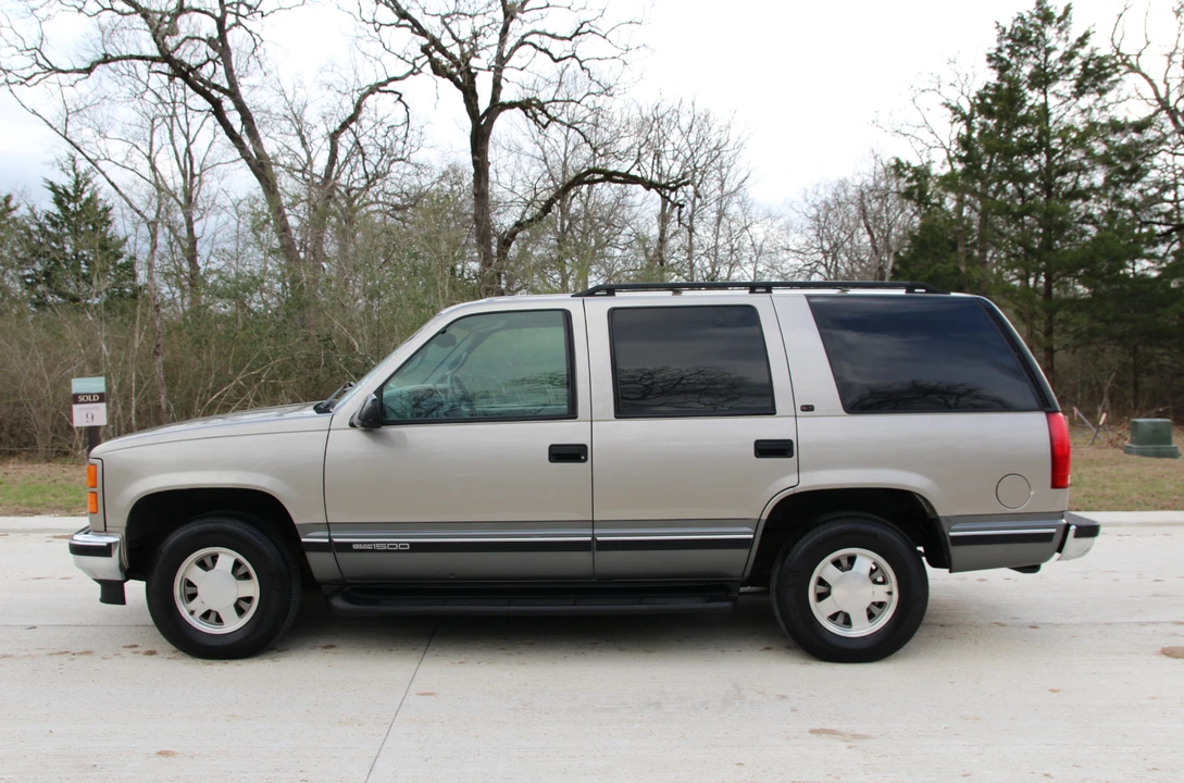 1999 GMC Yukon 1st Gen - Image 9 of 31