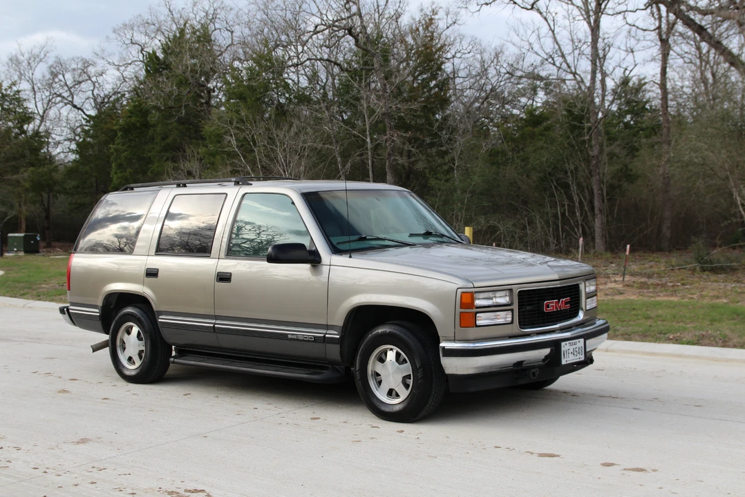 1999 GMC Yukon 1st Gen - Image 11 of 31