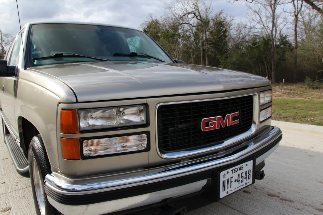 1999 GMC Yukon 1st Gen - Image 12 of 31