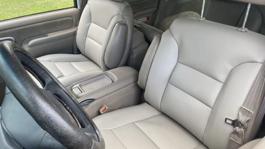 1999 GMC Yukon 1st Gen - Image 3 of 10