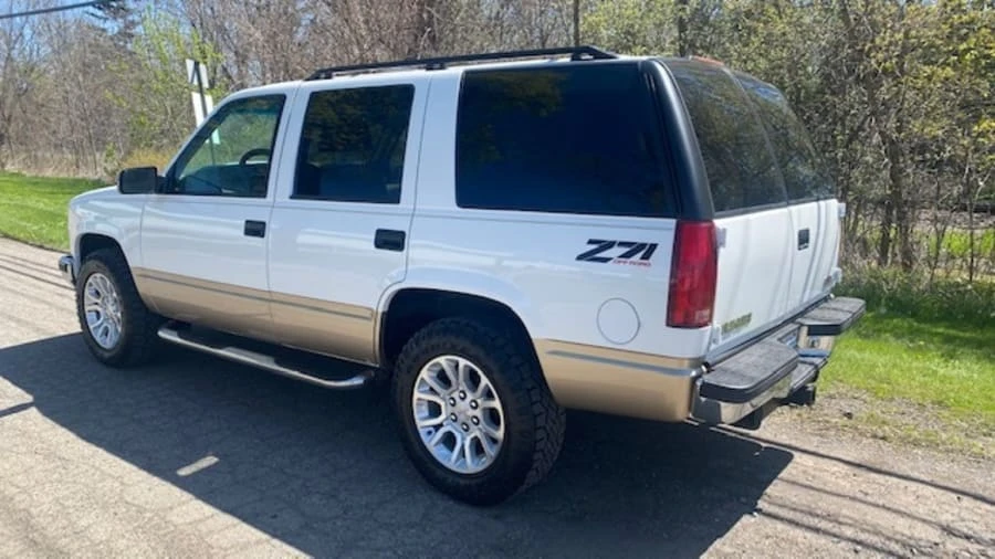 1999 GMC Yukon 1st Gen - Image 9 of 10