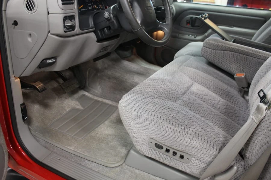 1999 GMC Yukon 1st Gen - Image 20 of 31