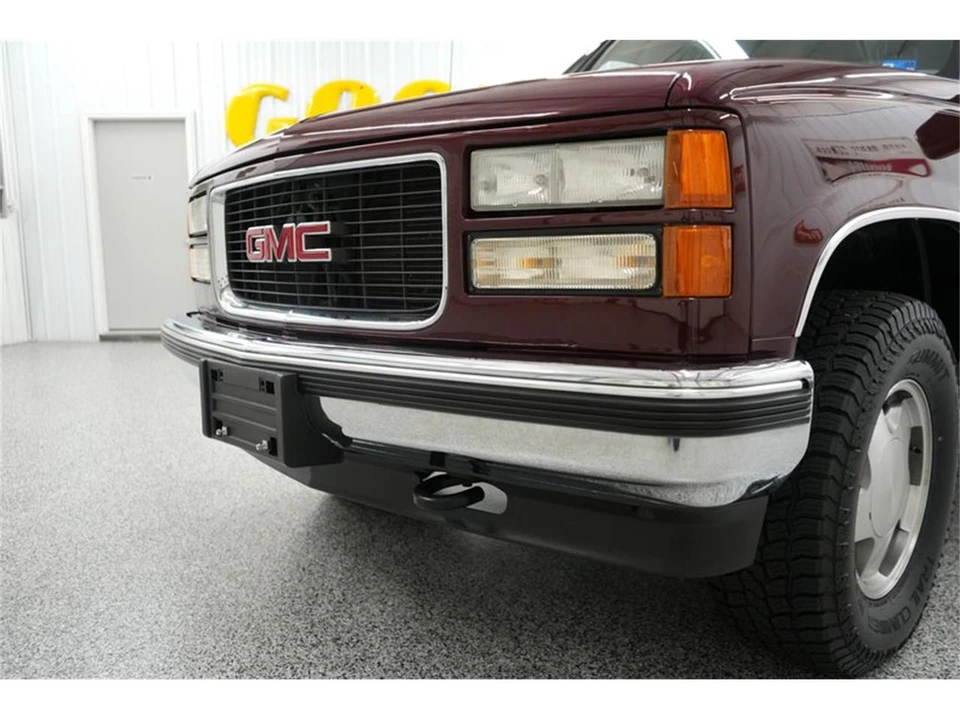 1999 GMC Yukon 1st Gen - Image 29 of 31