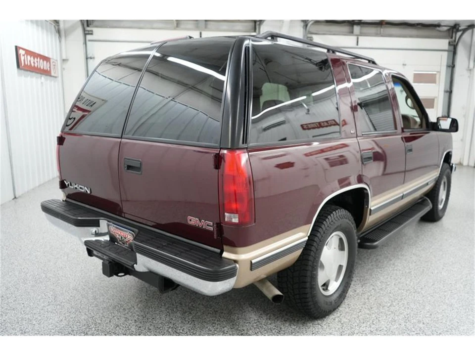 1999 GMC Yukon 1st Gen - Image 15 of 31