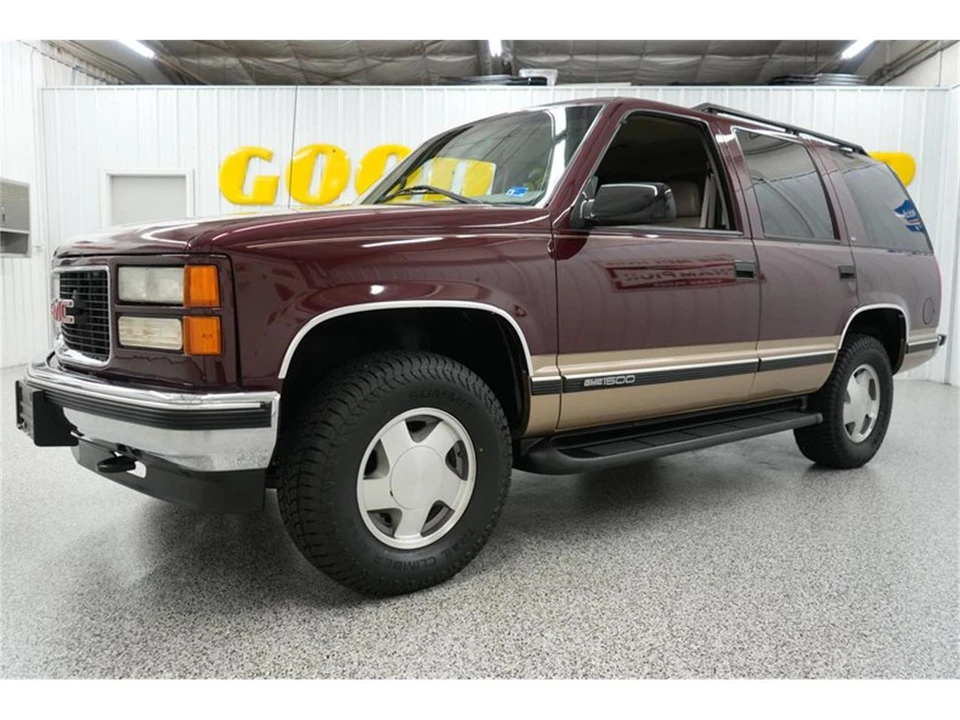 1999 GMC Yukon 1st Gen - Image 4 of 31