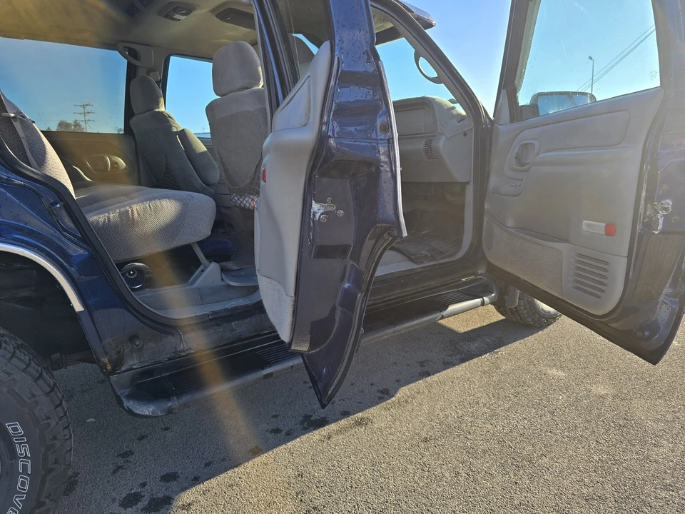 1999 GMC Yukon 1st Gen - Image 9 of 20