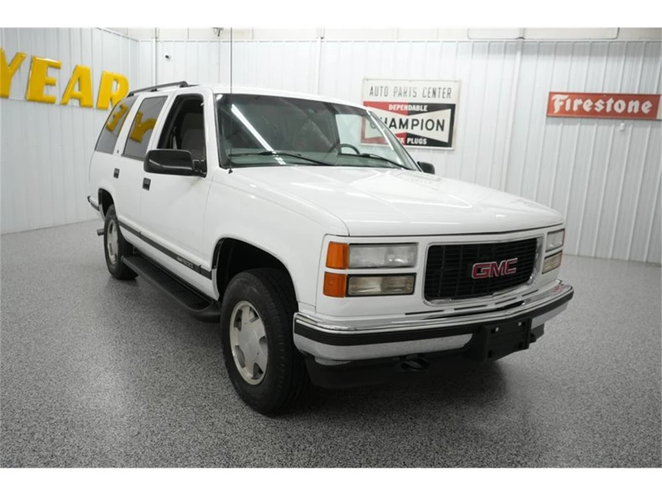 1999 GMC Yukon 1st Gen - Image 21 of 31