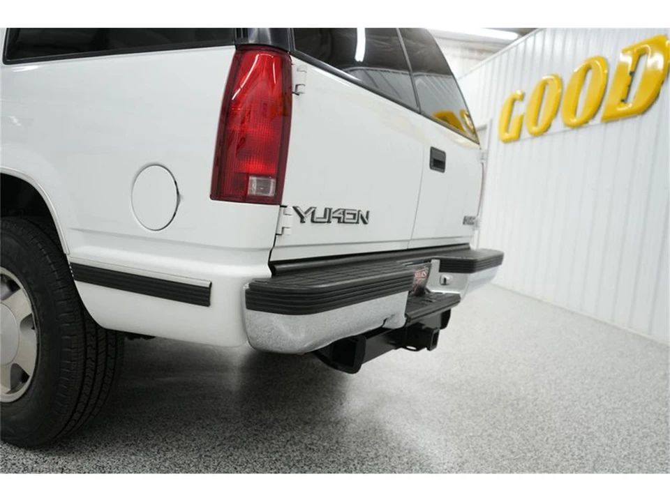 1999 GMC Yukon 1st Gen - Image 9 of 31