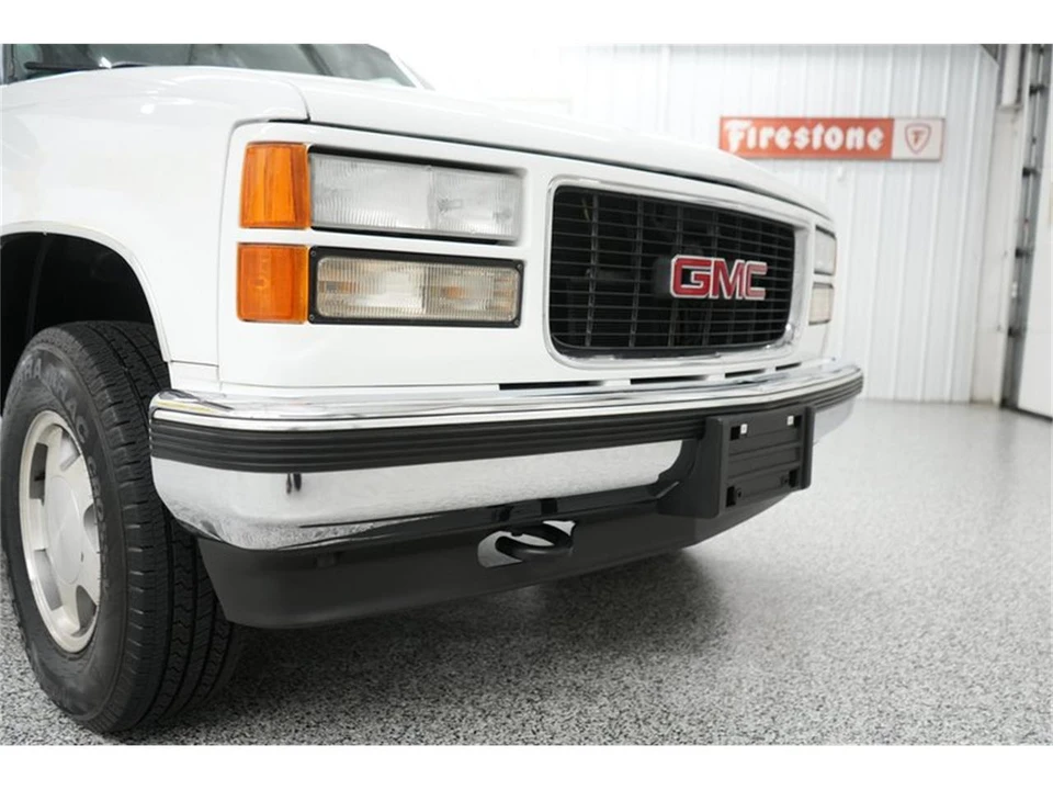 1999 GMC Yukon 1st Gen - Image 23 of 31
