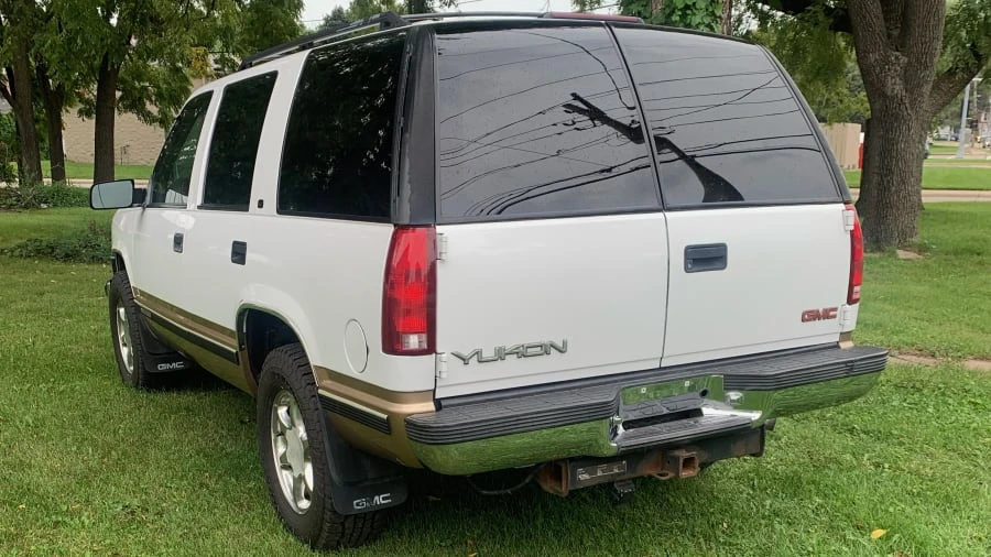 1999 GMC Yukon 1st Gen - Image 17 of 20
