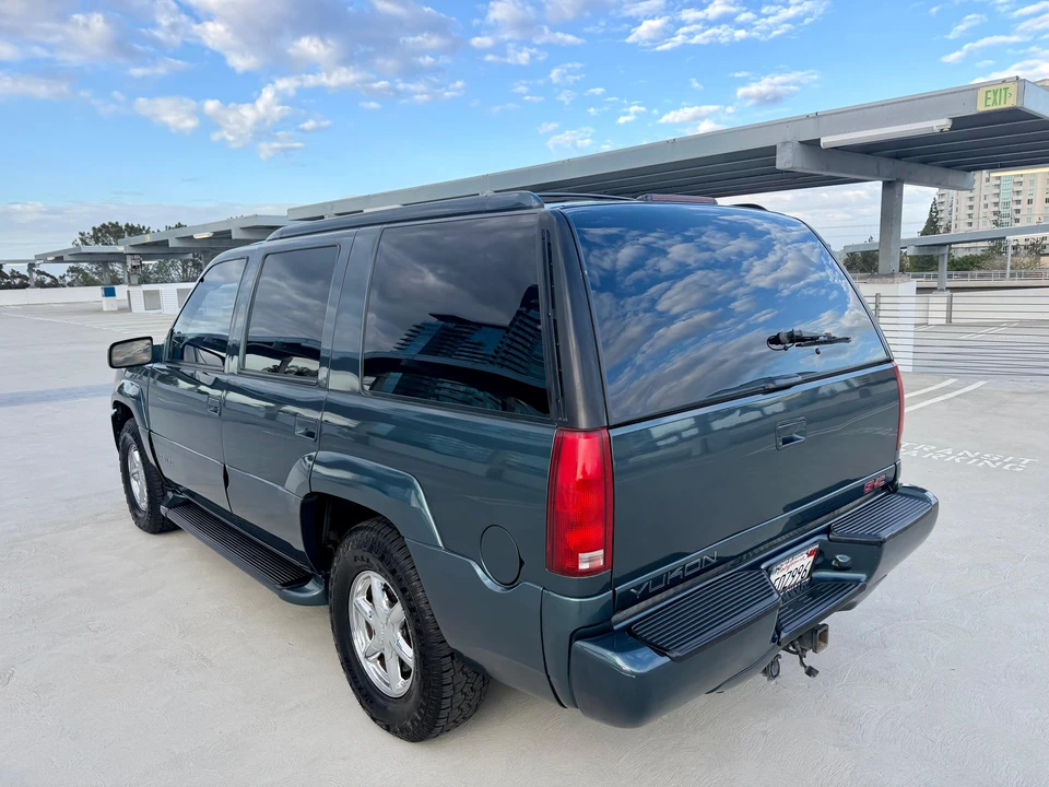 1999 GMC Yukon 1st Gen - Image 19 of 31