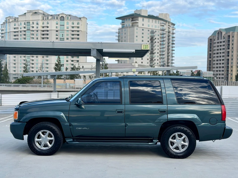 1999 GMC Yukon 1st Gen - Image 8 of 31