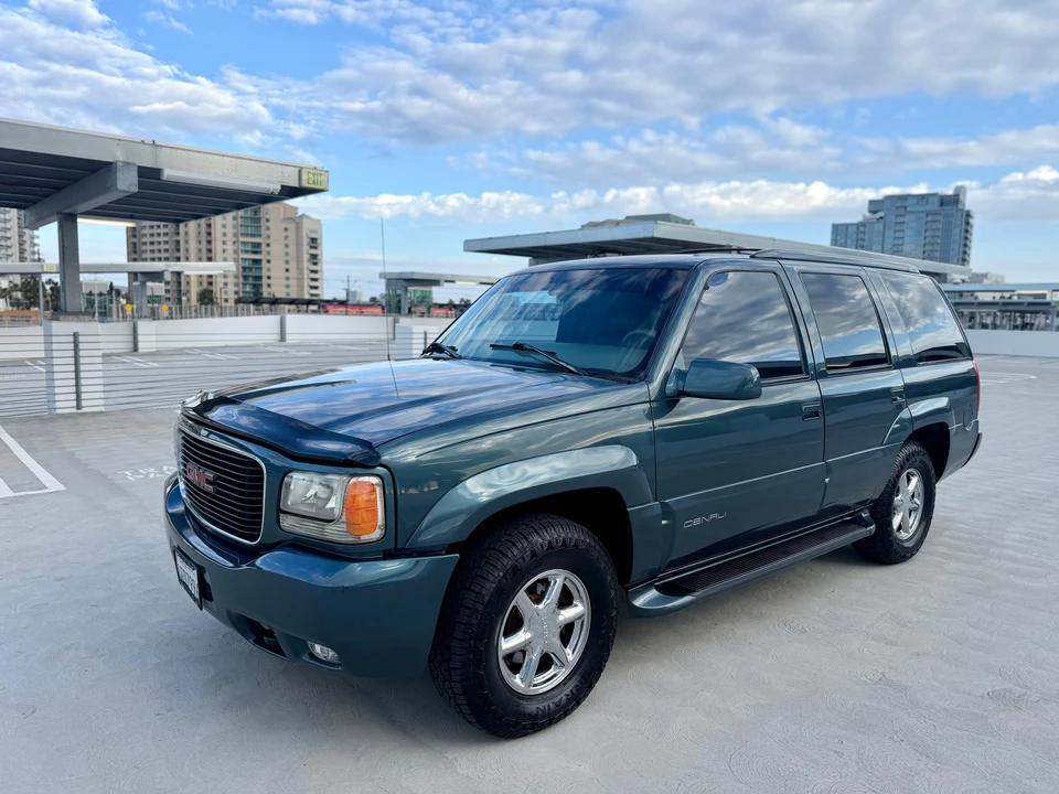 1999 GMC Yukon 1st Gen - Image 18 of 31
