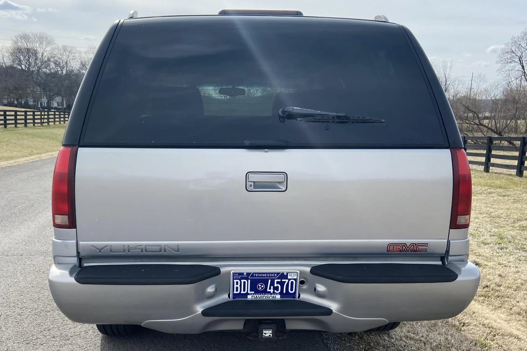 1999 GMC Yukon 1st Gen - Image 5 of 5