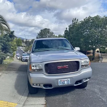 1999 GMC Yukon Denali