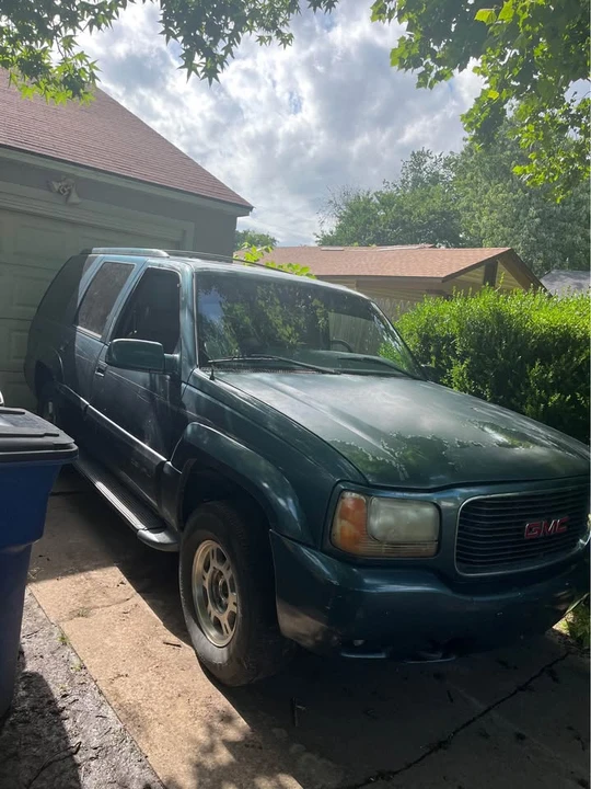 1999 GMC Yukon 1st Gen - Image 4 of 8