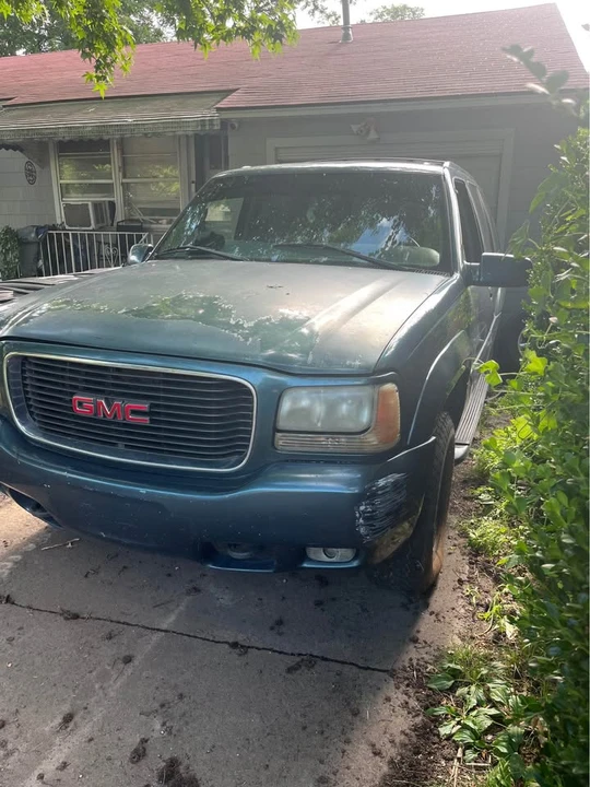 1999 GMC Yukon 1st Gen - Image 5 of 8