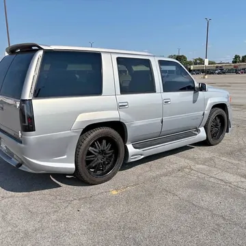 1999 GMC Yukon Denali Sport Utility 4D