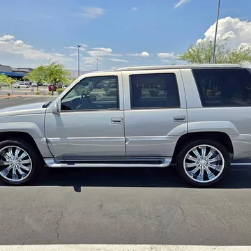 1999 GMC Yukon Denali SUV