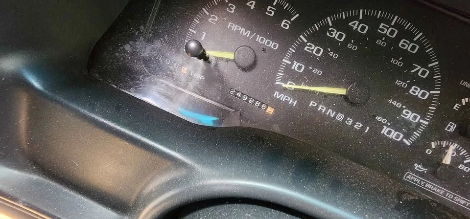 1999 GMC Yukon 1st Gen - Image 12 of 16
