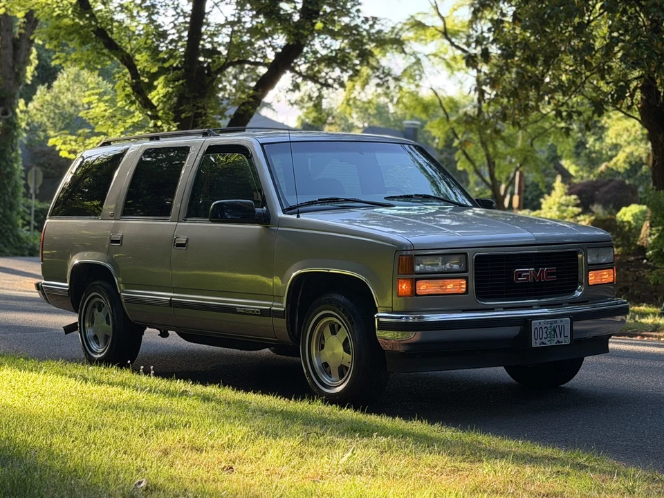 1999 GMC Yukon 1st Gen - Image 11 of 31