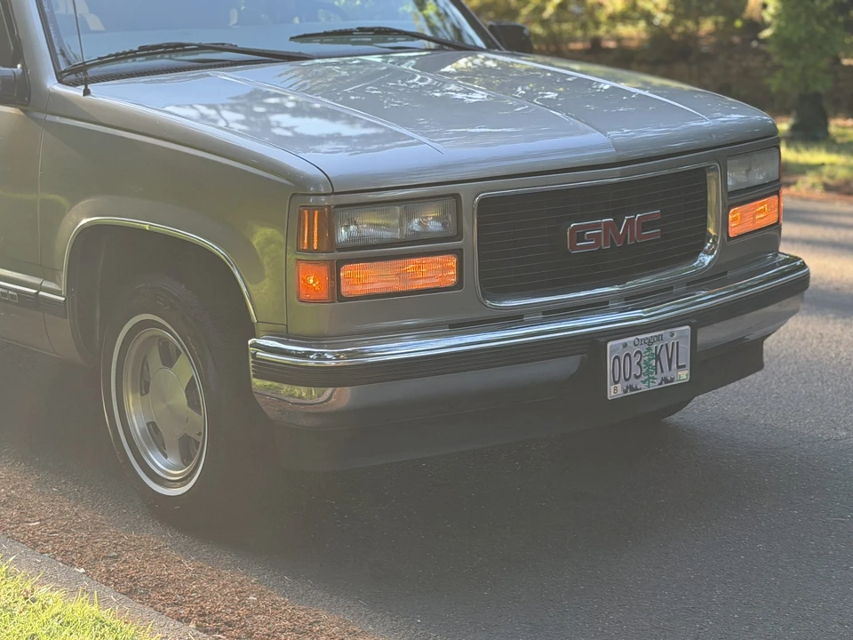 1999 GMC Yukon 1st Gen - Image 27 of 31