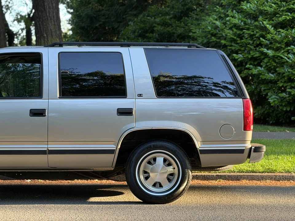 1999 GMC Yukon 1st Gen - Image 16 of 31