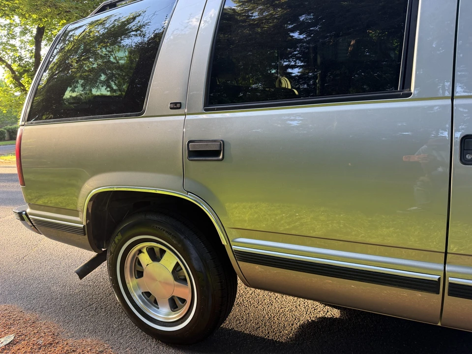 1999 GMC Yukon 1st Gen - Image 24 of 31