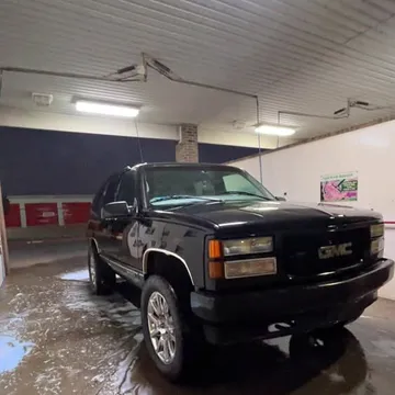 1999 GMC Yukon SLE Sport Utility 4D