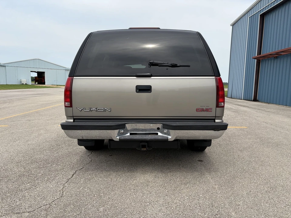 1999 GMC Yukon 1st Gen - Image 10 of 31