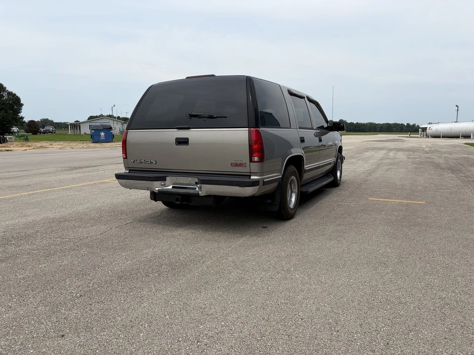 1999 GMC Yukon 1st Gen - Image 11 of 31