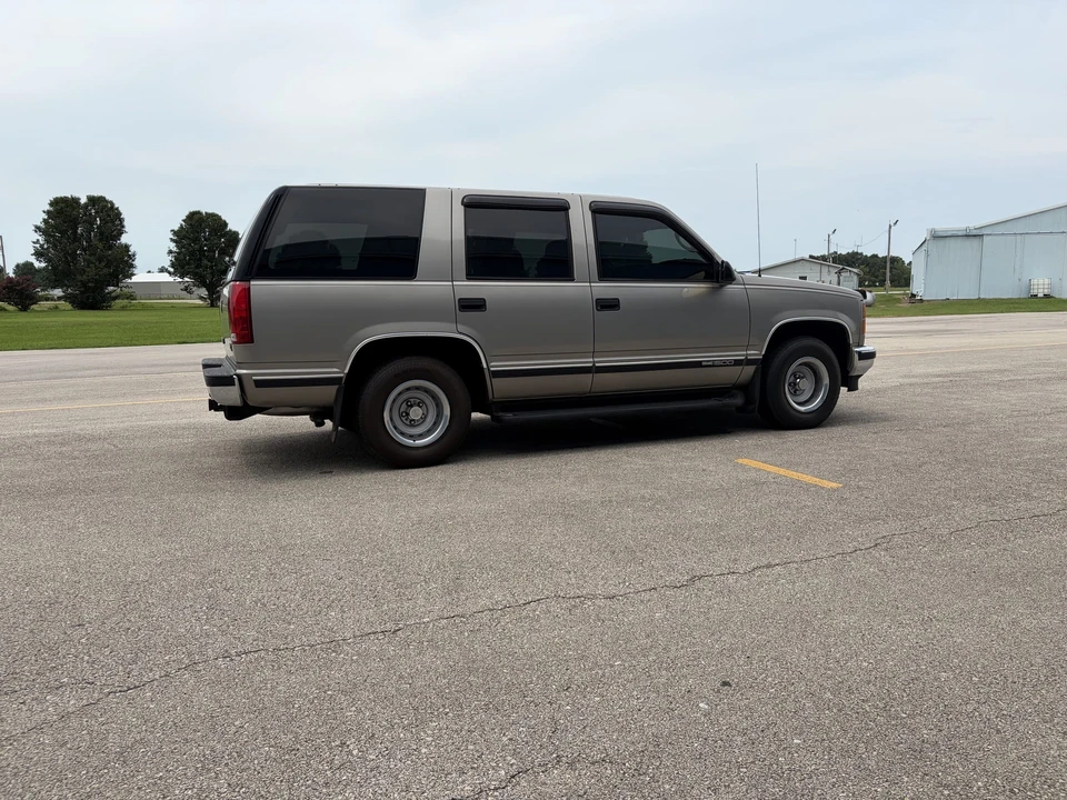 1999 GMC Yukon 1st Gen - Image 13 of 31